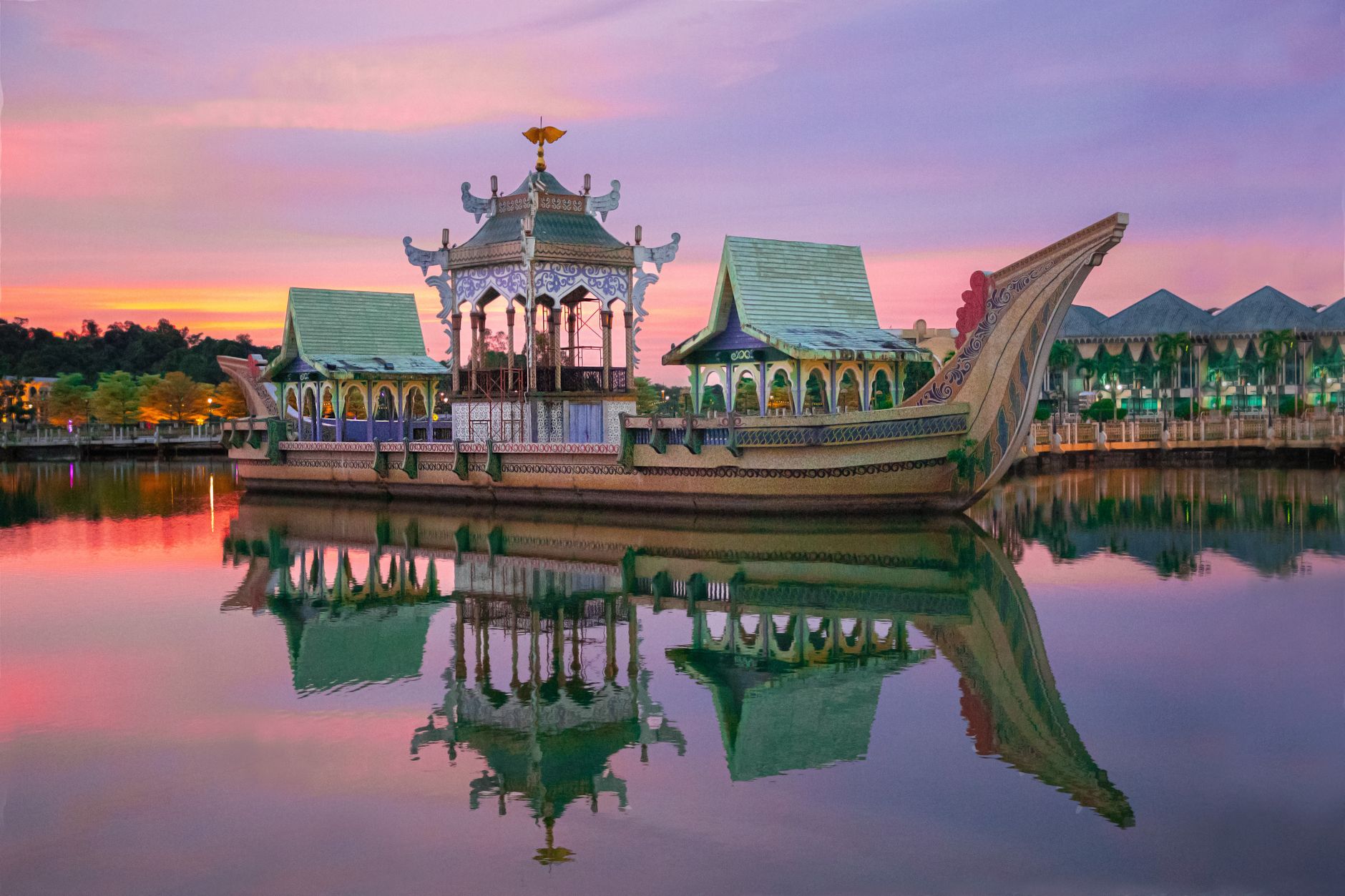 majestic brunei landmark at sunset reflection